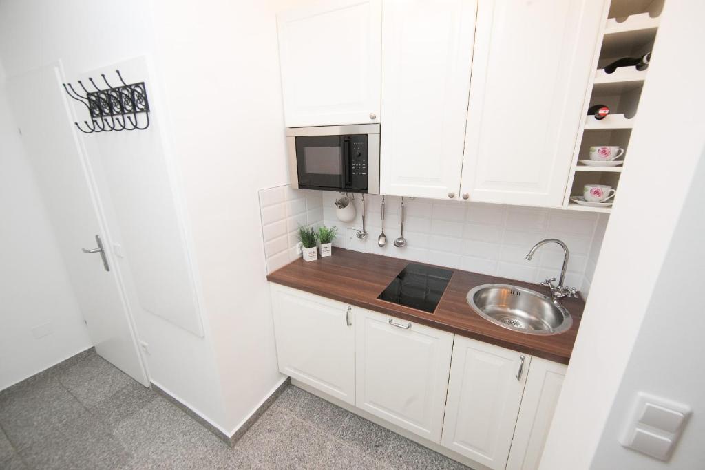 Traditional Tav - Entire Apartamento